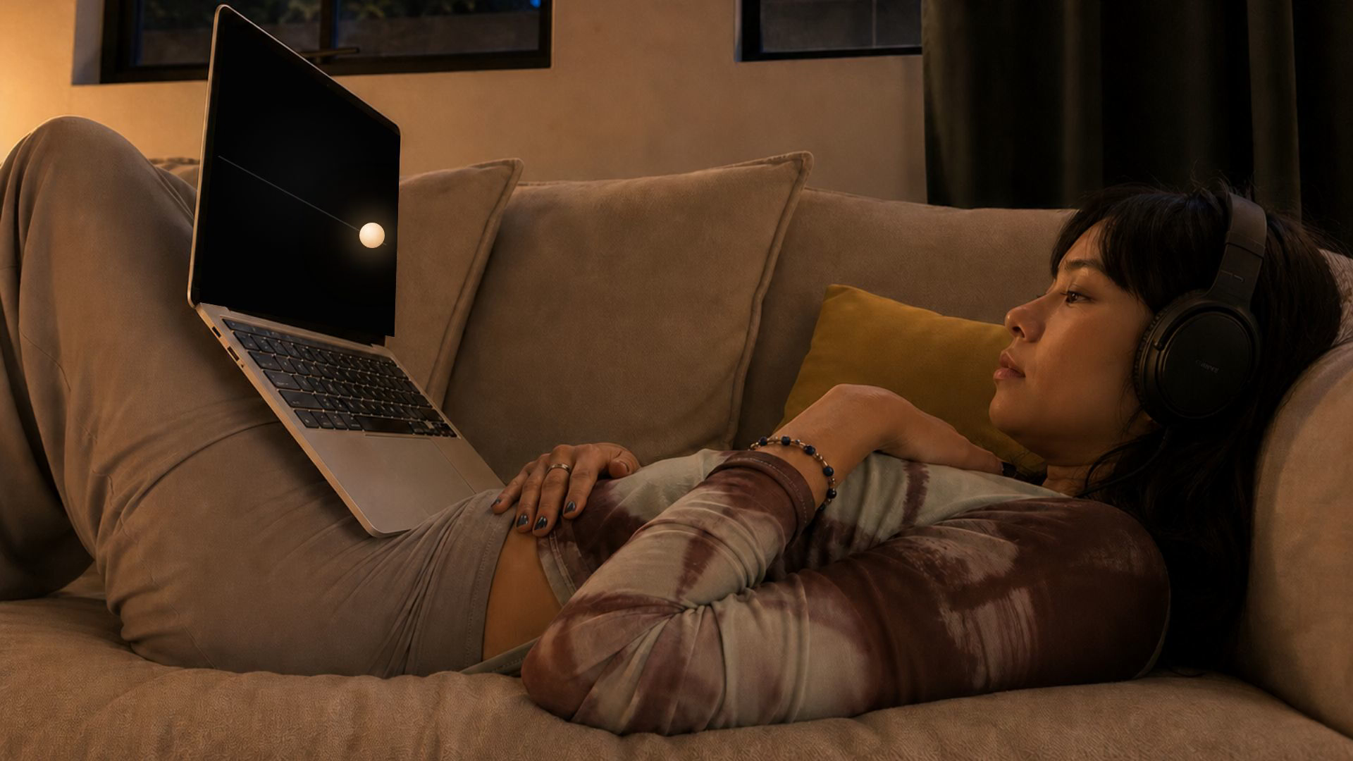Example setup with headphones and a larger screen in a calm room